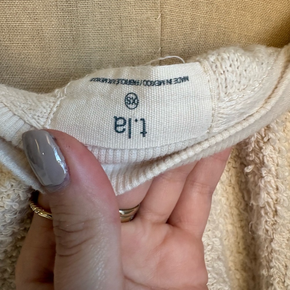 Sweater - Picture 2 of 2